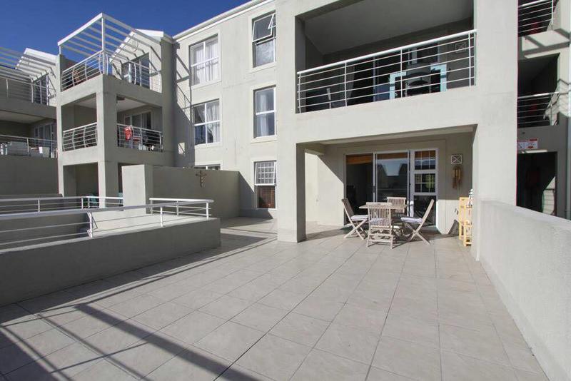 2 Bedroom Property for Sale in Big Bay Western Cape